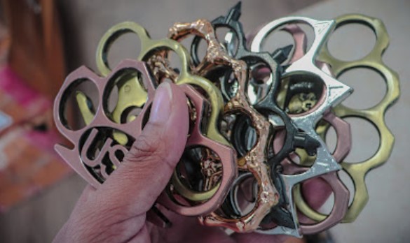 are-brass-knuckles-illegal-in-australia-2