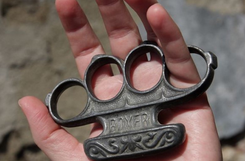 are-brass-knuckles-legal-in-arkansas-2